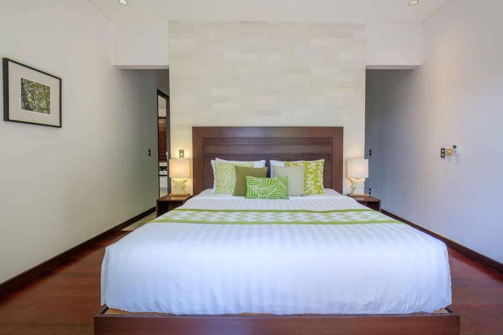 Villa Kejora Beachfront Estate -stunning Eleven Sanur (Bali)
