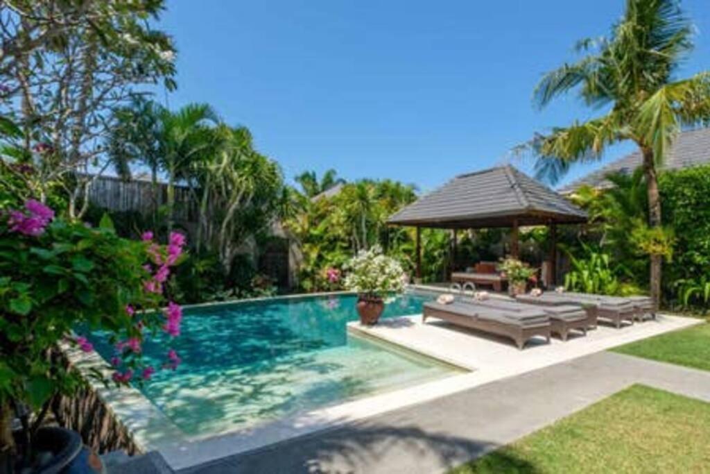 Villa Kejora Beachfront Estate -stunning Eleven Sanur (Bali)