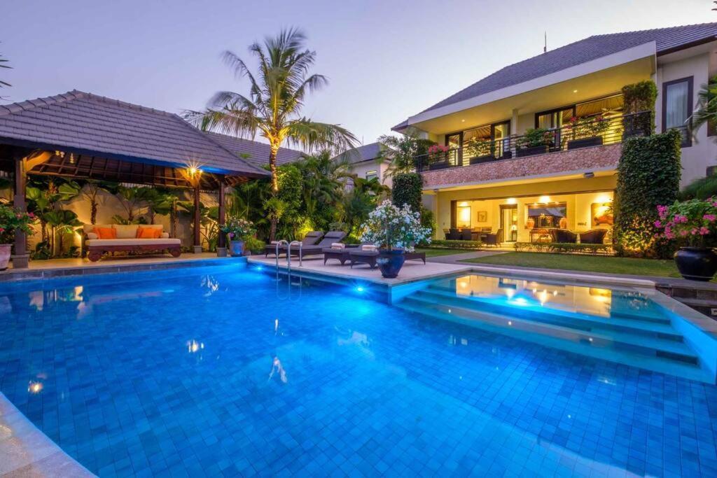 Villa Kejora Beachfront Estate -stunning Eleven Sanur (Bali)
