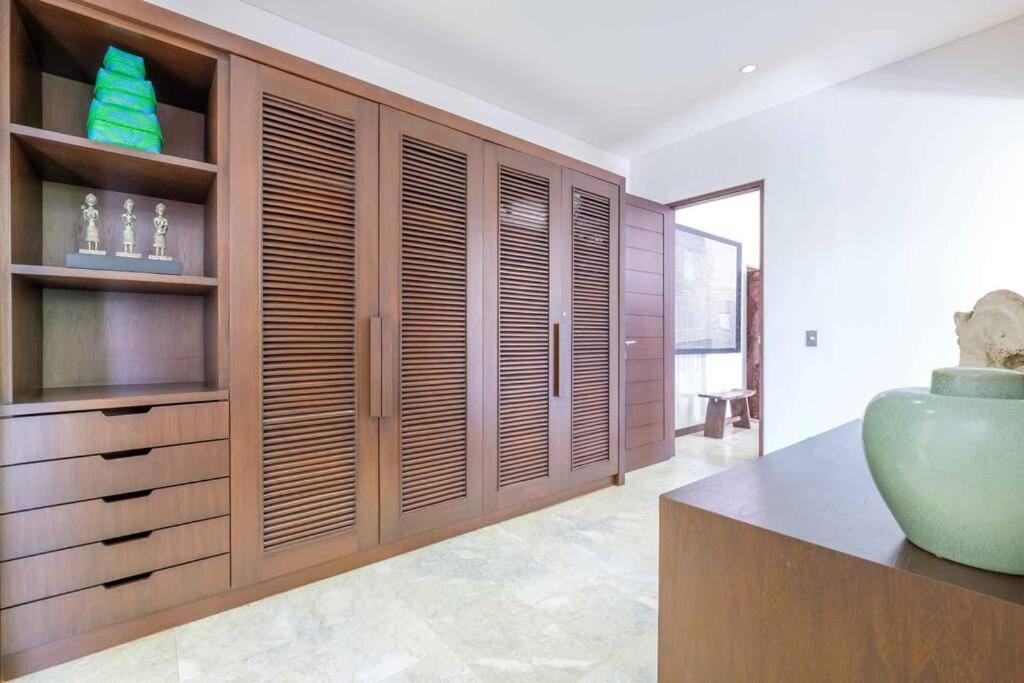 Villa Kejora Beachfront Estate -stunning Eleven *